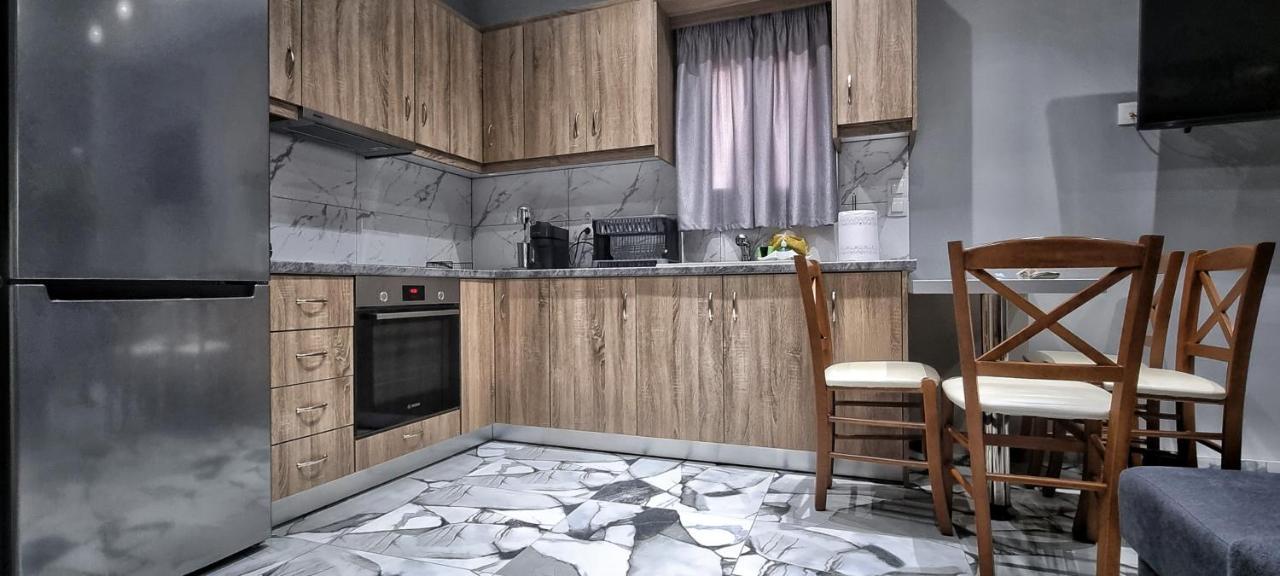 Mimarxos Luxury Apartments Халкис Екстериор снимка
